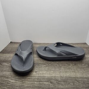 OOFOS OOlala Grey Womens Size 8 Sandals Recovery Thong Sport Slides